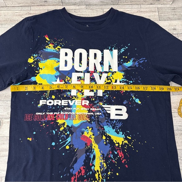 BORN FLY forever Men's Graphic T-Shirt Navy Blue Short Sleeve M - Picture 6 of 8